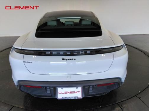 2022 Porsche Taycan Base