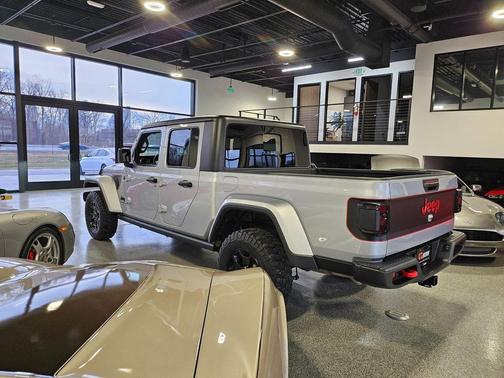 2022 Jeep Gladiator Willys 4x4