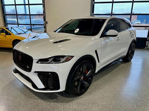 2022 Jaguar F-PACE SVR