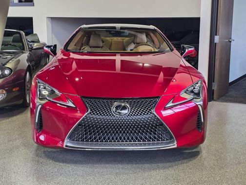 Infrared 2018 Lexus LC 500 Base