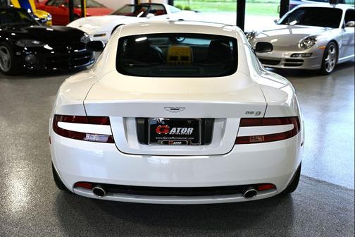 White 2009 Aston Martin DB9 Base