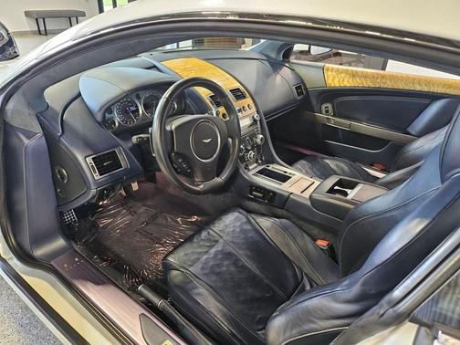 White 2009 Aston Martin DB9 Base