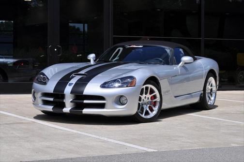2005 Dodge Viper SRT10