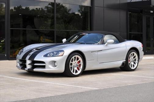 2005 Dodge Viper SRT10