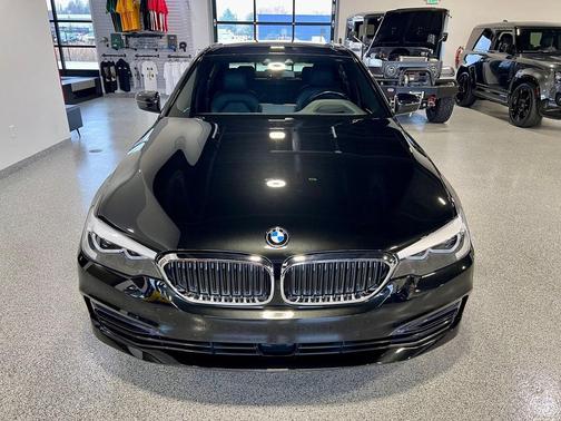 2019 BMW 530e xDrive iPerformance