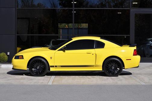 2003 Ford Mustang Mach I