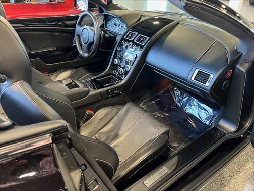 2012 Aston Martin DB9 Volante Sport Edition