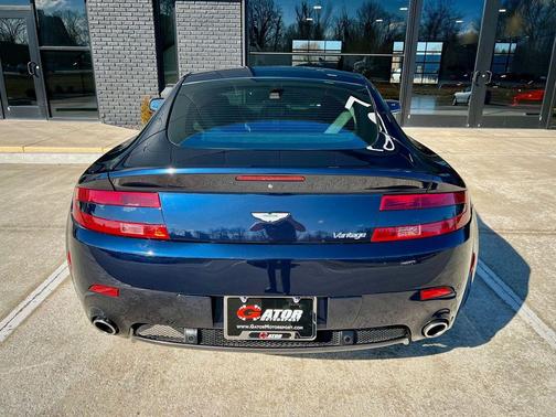 2009 Aston Martin V8 Vantage Base