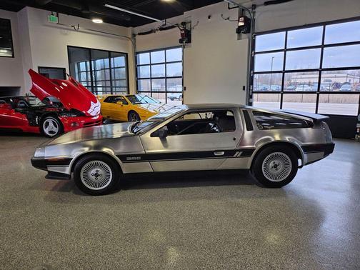 1981 Delorean DMC-12 