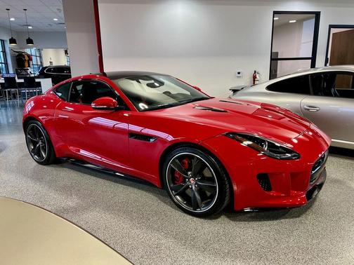 2015 Jaguar F-TYPE R