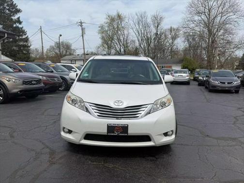 2011 Toyota Sienna XLE