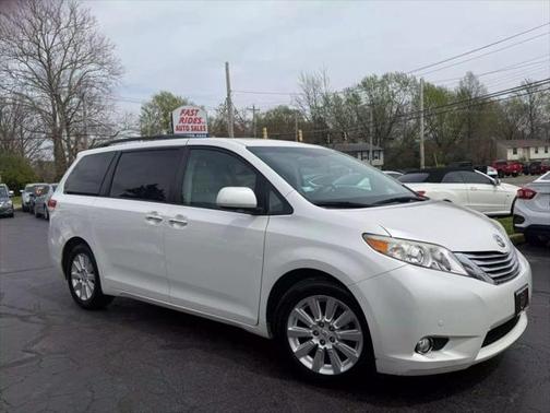 2011 Toyota Sienna XLE