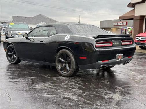 2015 Dodge Challenger SXT