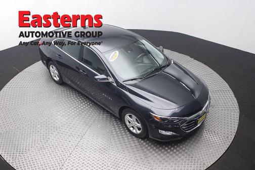 Dark Ash Metallic 2023 Chevrolet Malibu FWD 1LT