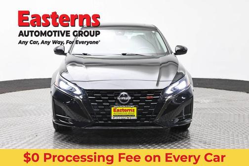 Super Black 2023 Nissan Altima SR FWD