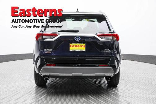 2020 Toyota RAV4 Hybrid SE