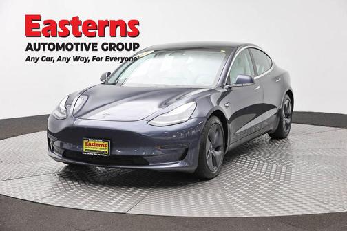 Gray 2020 Tesla Model 3 Long Range