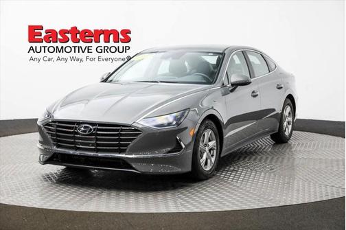 2022 Hyundai SONATA SE
