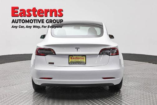 Pearl White Multi-Coat 2021 Tesla Model 3 Standard Range Plus