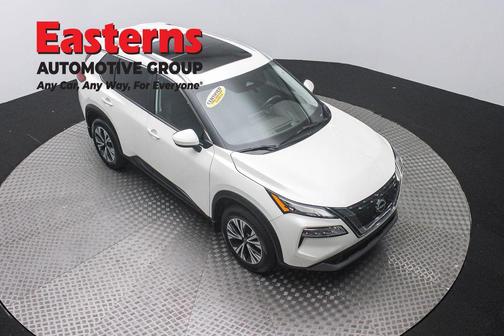 Pearl White Tricoat 2023 Nissan Rogue SV