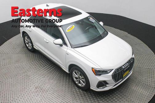 2022 Audi Q3 45 S line Premium