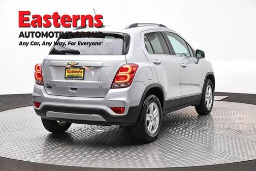 Silver Ice Metallic 2018 Chevrolet Trax LT