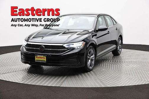 Deep Black Pearl 2024 Volkswagen Jetta 1.5T SE