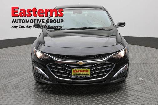 Mosaic Black Metallic 2025 Chevrolet Malibu FWD 1LT