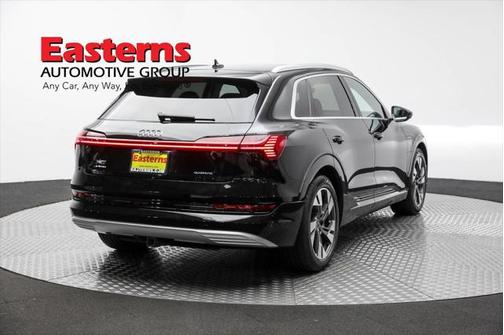 2021 Audi e-tron Premium
