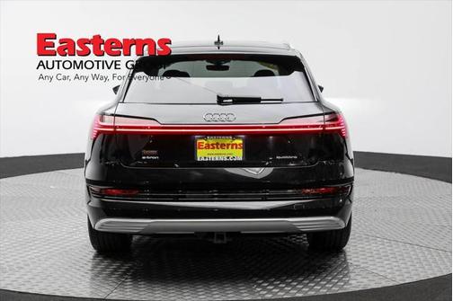 2021 Audi e-tron Premium