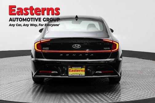 2022 Hyundai SONATA Hybrid Limited