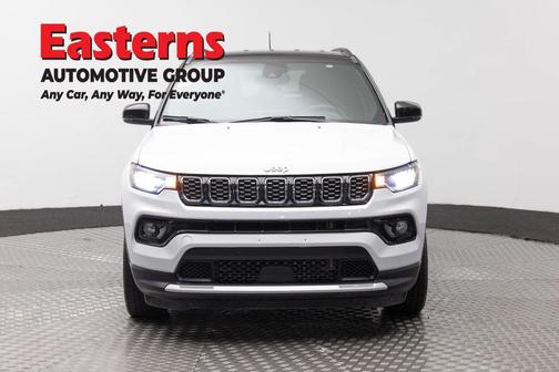 Bright White Clearcoat 2025 Jeep Compass Limited