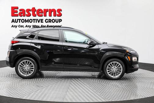 2021 Hyundai KONA SEL Plus