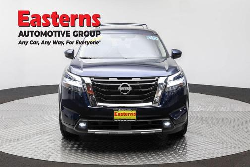 2024 Nissan Pathfinder SL 4WD
