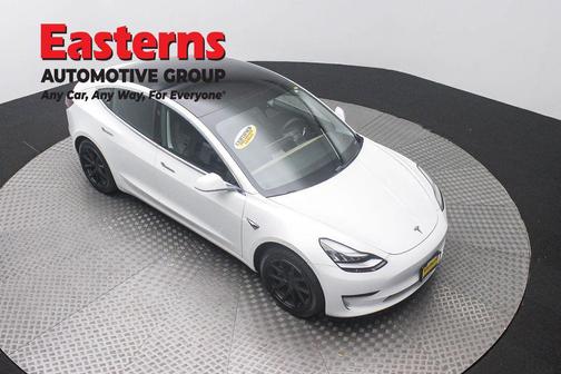 Pearl White Multi-Coat 2020 Tesla Model 3 Standard Range