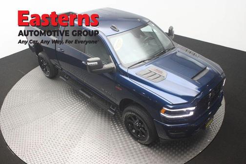 Patriot Blue Pearlcoat 2024 RAM 2500 Laramie Crew Cab 4x4 6'4' Box