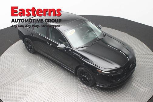 Crystal Black Pearl 2025 Honda Accord SE