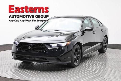 Crystal Black Pearl 2025 Honda Accord SE