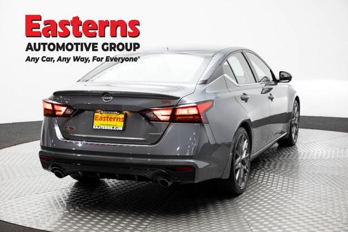 2023 Nissan Altima SR VC-Turbo FWD