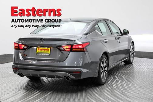 Gun Metallic 2022 Nissan Altima 2.5 SL