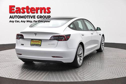Pearl White Multi-Coat 2022 Tesla Model 3 Long Range