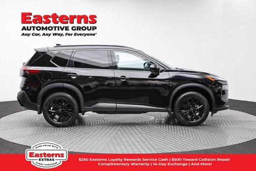 Super Black 2023 Nissan Rogue SV
