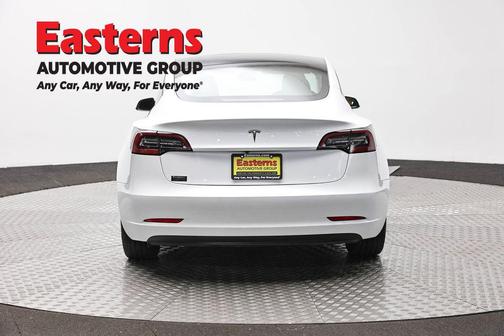 Pearl White Multi-Coat 2023 Tesla Model 3 Standard Range