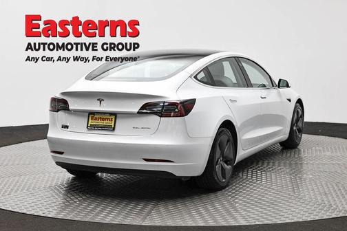 Pearl White Multi-Coat 2019 Tesla Model 3 Long Range