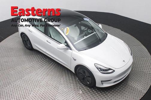 Pearl White Multi-Coat 2019 Tesla Model 3 Long Range