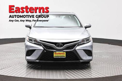 Celestial Silver Metallic 2019 Toyota Camry SE