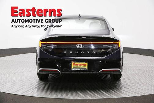 2025 Hyundai SONATA Hybrid SE