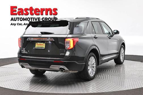 FORGED GREEN METALLIC 2022 Ford Explorer Limited