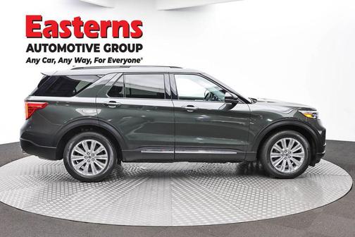 FORGED GREEN METALLIC 2022 Ford Explorer Limited