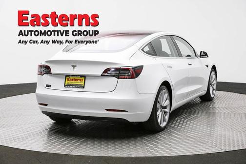Pearl White Multi-Coat 2018 Tesla Model 3 Long Range